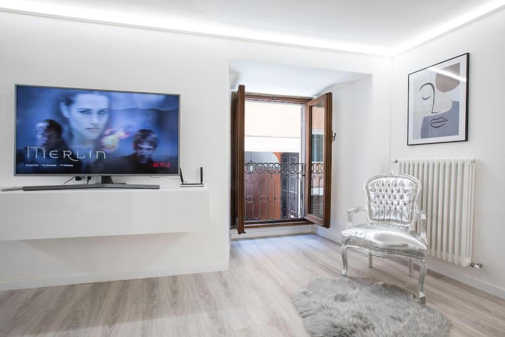 My Piazza Navona Jacuzzi Suite -Topcollection 로마 외부 사진