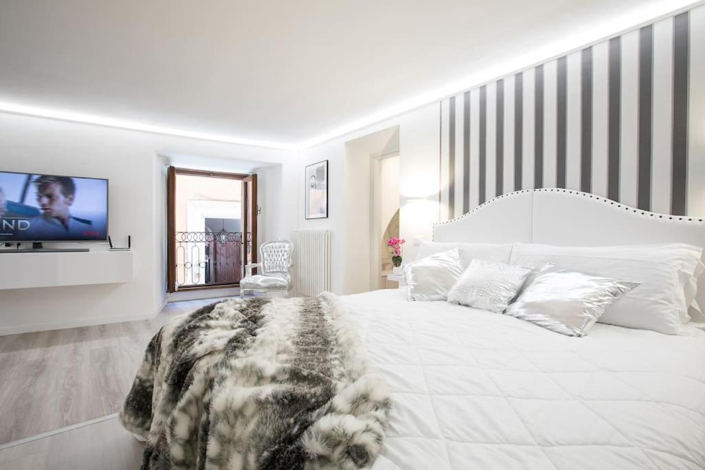 My Piazza Navona Jacuzzi Suite -Topcollection 로마 외부 사진